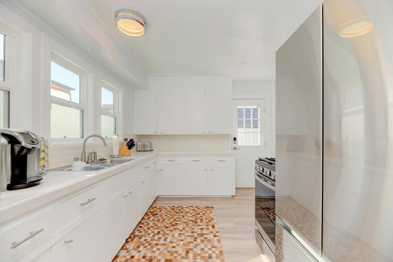 Lovely White Beach House Redondo Beach Dış mekan fotoğraf