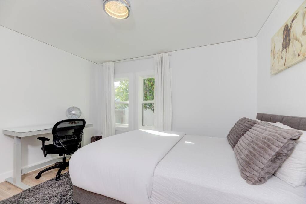 Lovely White Beach House Redondo Beach Dış mekan fotoğraf