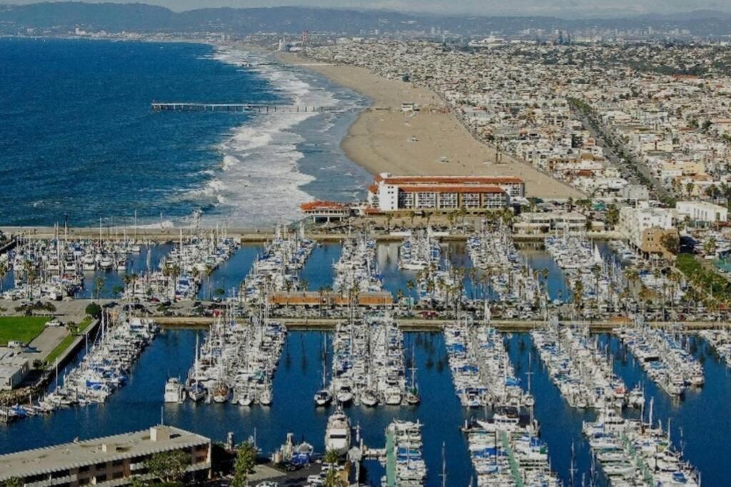 Lovely White Beach House Redondo Beach Dış mekan fotoğraf